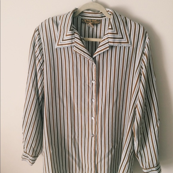 Vintage Top - Picture 2 of 3